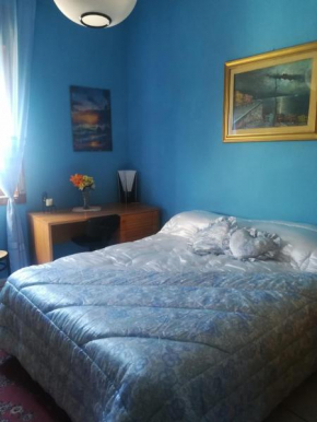 center room view sea